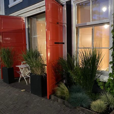 Le Garage Downtown Serviced Apartment Хага Екстериор снимка