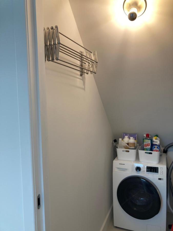Le Garage Downtown Serviced Apartment Хага Екстериор снимка