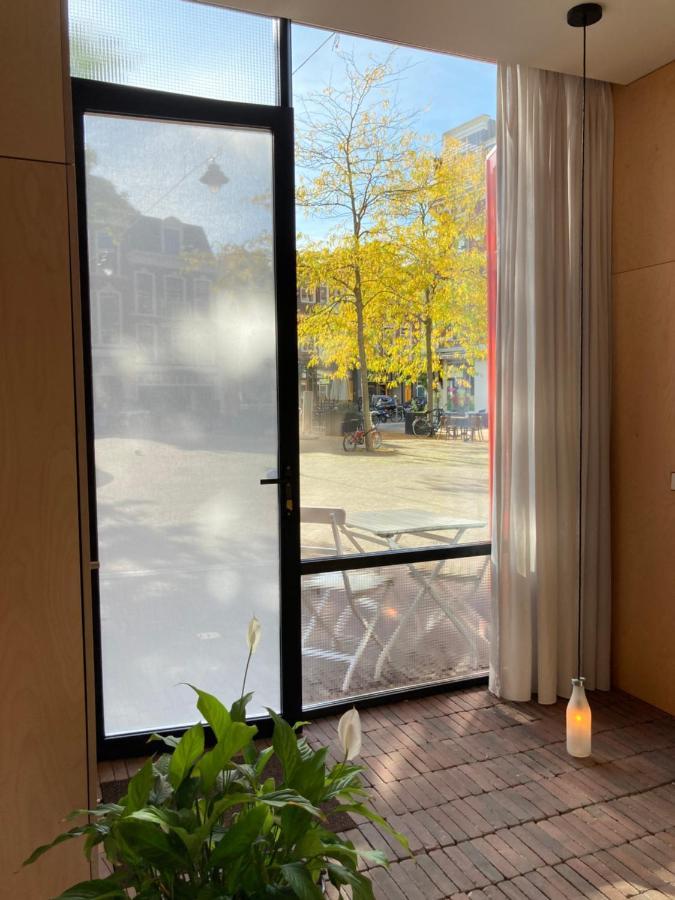 Le Garage Downtown Serviced Apartment Хага Екстериор снимка