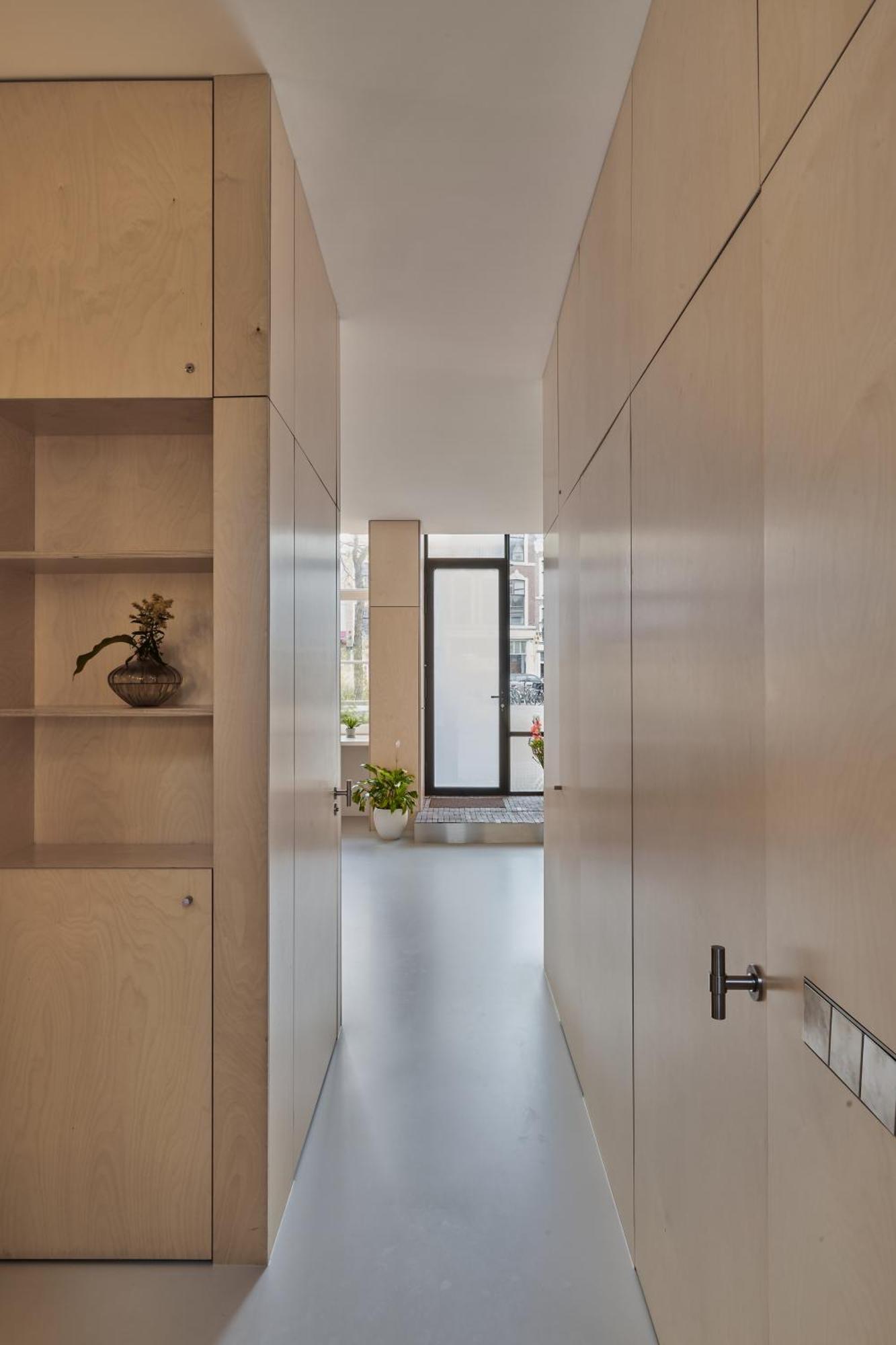 Le Garage Downtown Serviced Apartment Хага Екстериор снимка