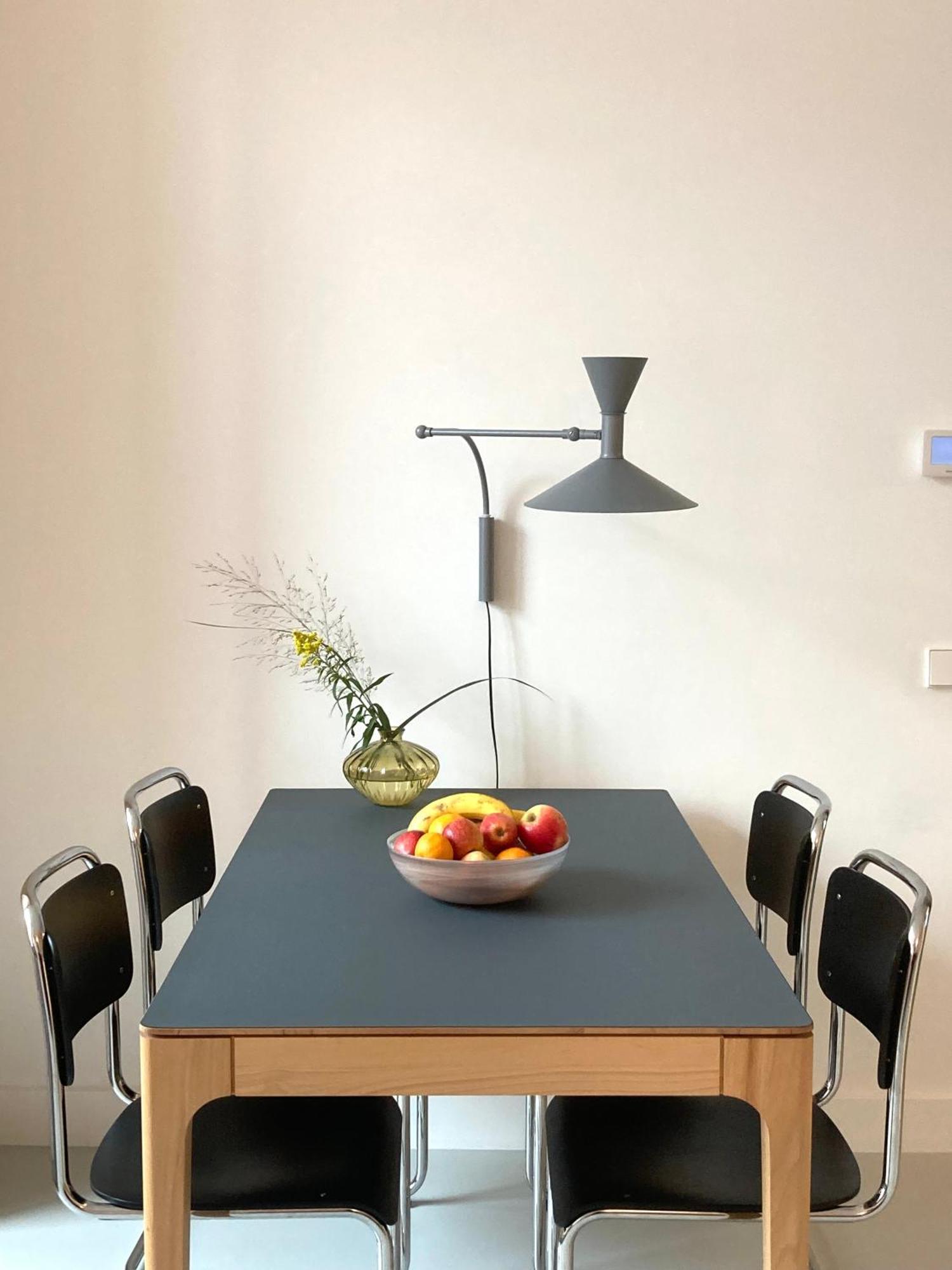 Le Garage Downtown Serviced Apartment Хага Екстериор снимка